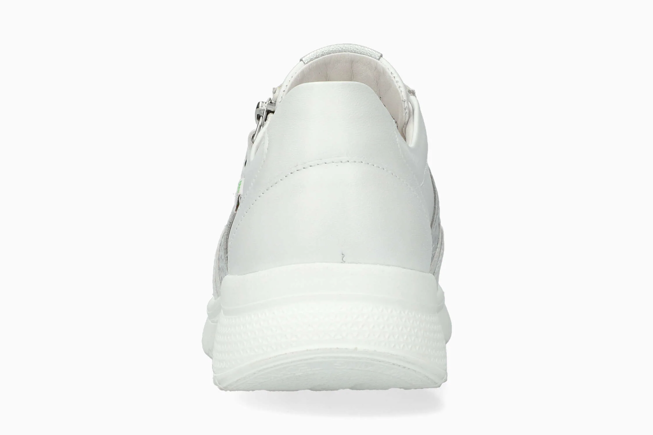 Izae - White | M8WR - Image 6